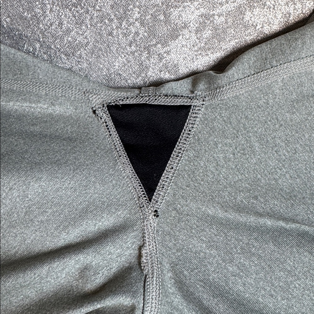 Nike Heather Gray Leggings with Vibrant Purple Lining - Picture 6 of 6